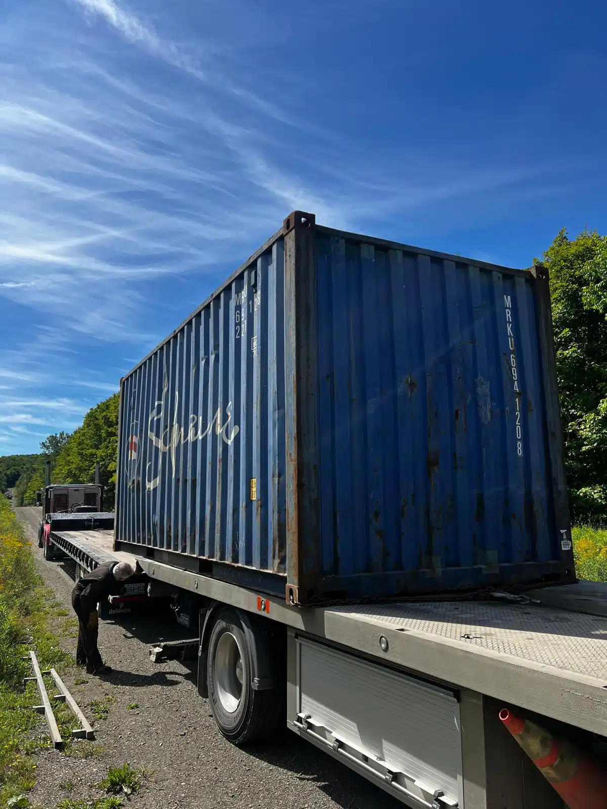 20 foot shipping container moving